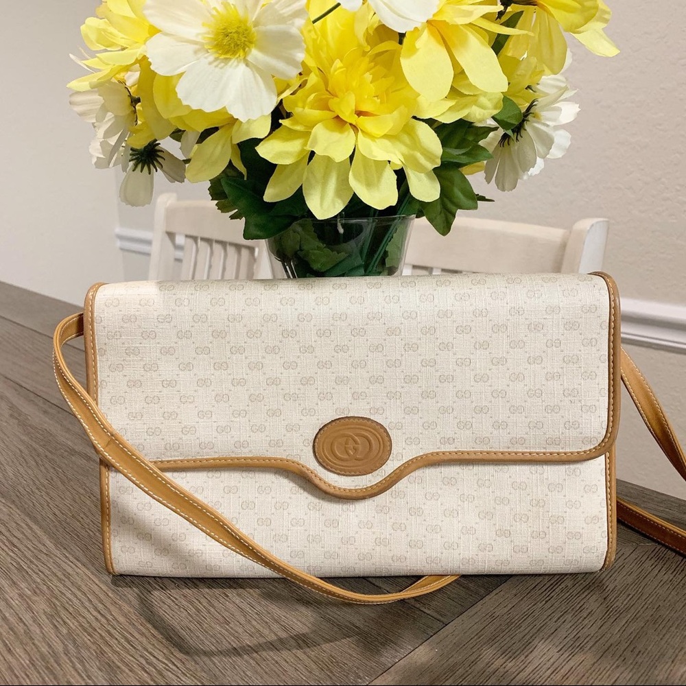 Vintage Gucci Crossbody w/detachable strap&dustbag